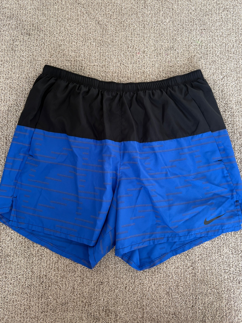 NIKE DRI FIT Challenger Run 5” Brief lined running shorts - Large
